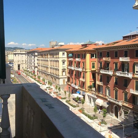 Via Chiodo Luxury Apartment La Spezia Zimmer foto